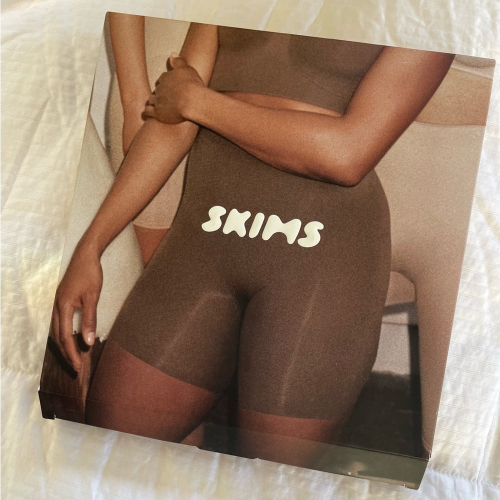 ❌❌SOLD❌❌SKIMS short